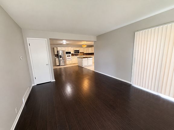 2nd image of 1956 Crestmoor Ct SE #1956