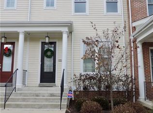 1633 Overton Ln, Pittsburgh, PA