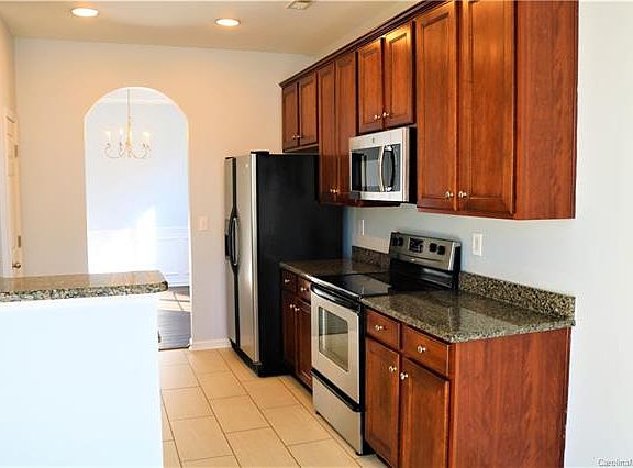 3rd image of 3234 Queensland Ct