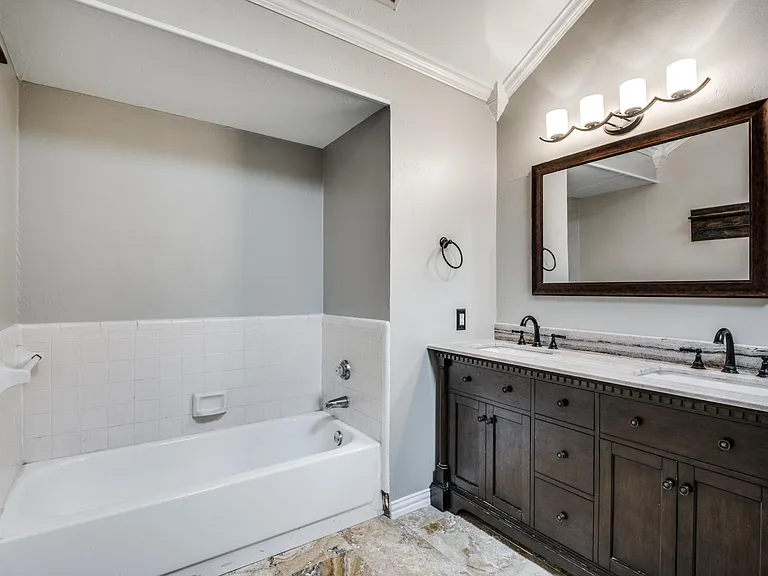206 Barclay Ave — Photo 20