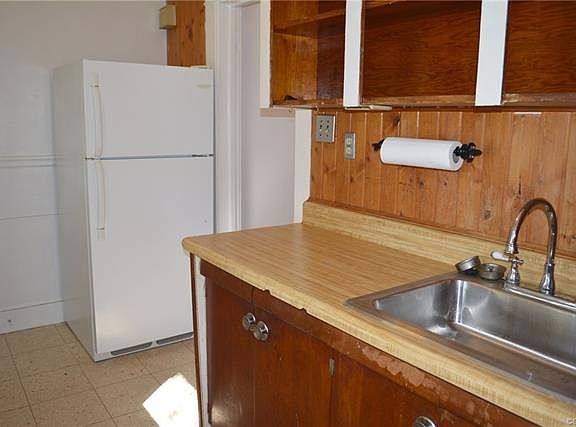 3rd image of 4506 Forest Hill Ave #2