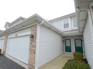 1977 Golden Gate Ln, Naperville, IL 60563