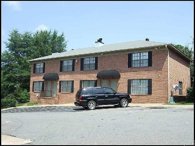 1st image of 1809 Reservoir Rd #20