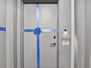 2088 James St #1202, Burlington, ON L7R 0G7