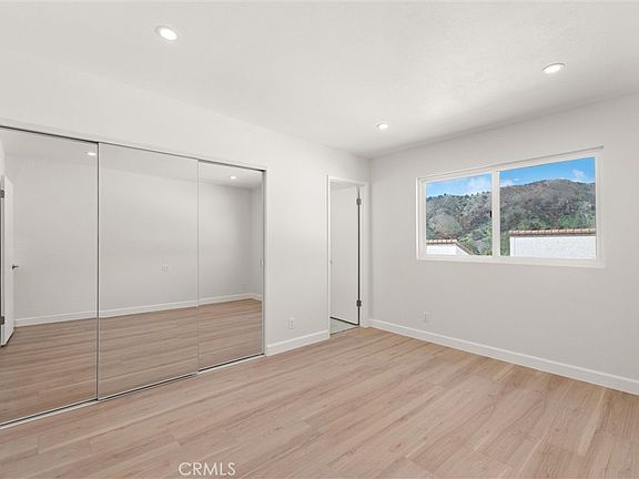 4th image of 17109 Palisades Cir