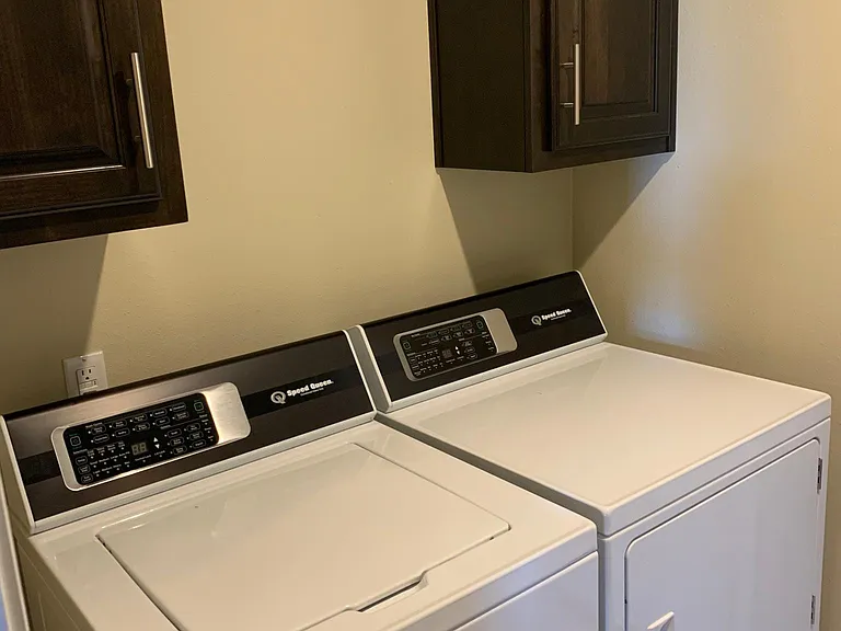 817 E Crystal Ave — Photo 16