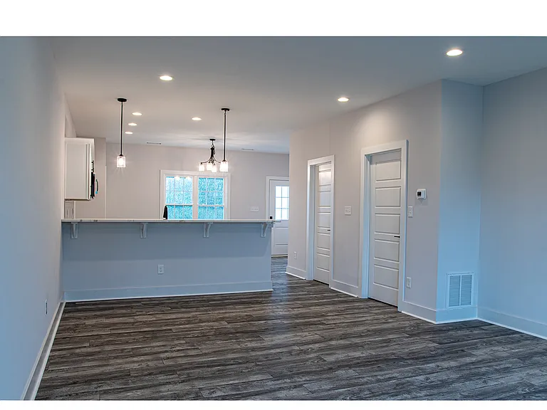 513 Cabell St #513 — Photo 8