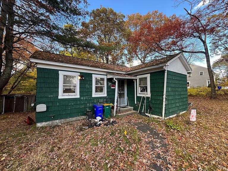 75 Grant St — Photo 1