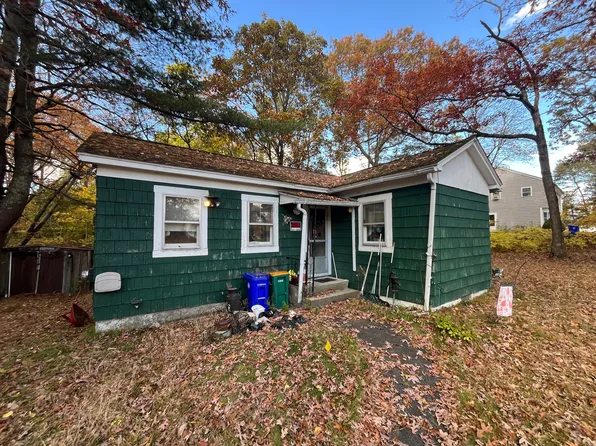 75 Grant St, Attleboro, MA 02703