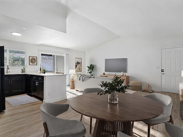 Canyon Heights — Photo 26
