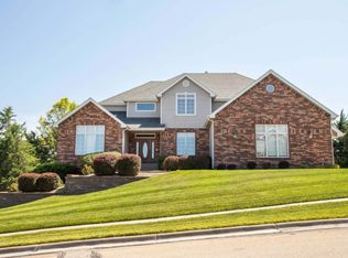 1506 Barrington Dr, Manhattan, KS 66503