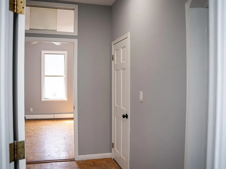543 W Side Ave #3 — Photo 8