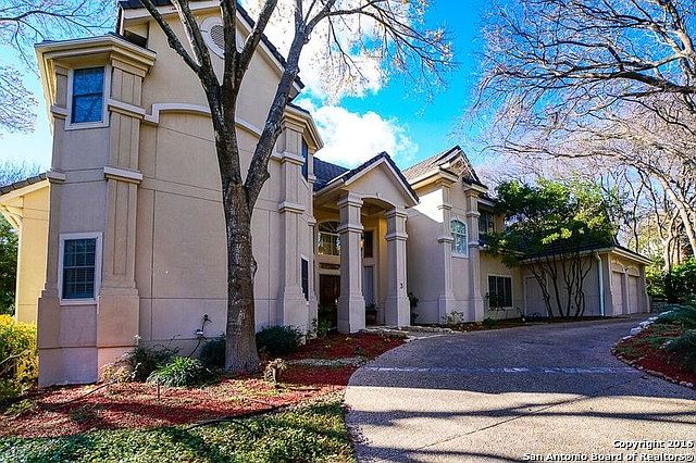 1st image of 3 E Chatsworth Way