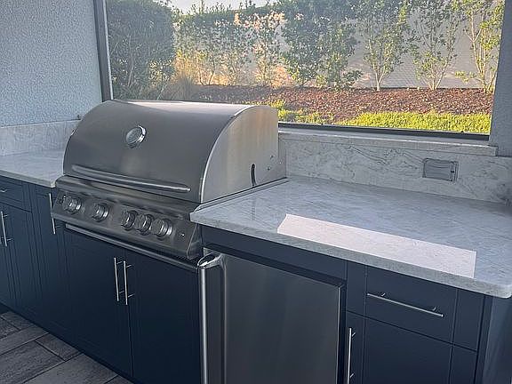 3rd image of 4344 Dairy Ct
