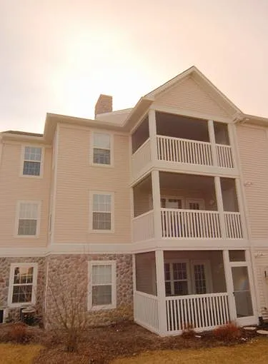 1222 Joyce Ln — Photo 1