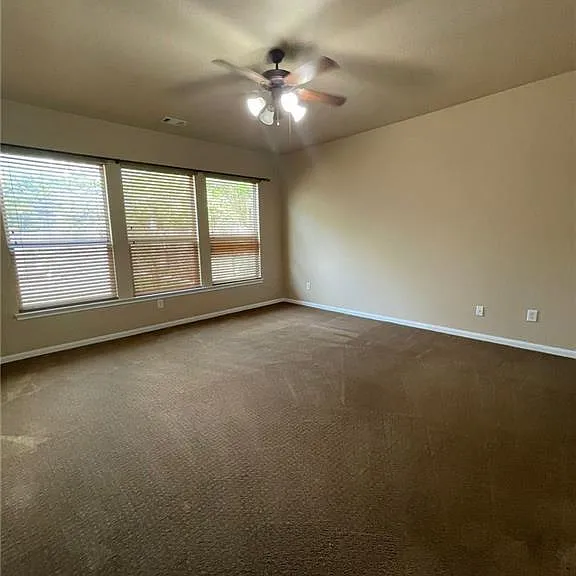 704 S Frontier Ln — Photo 17