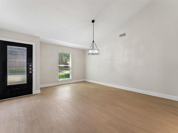 3rd image of 2022 Morton League Rd