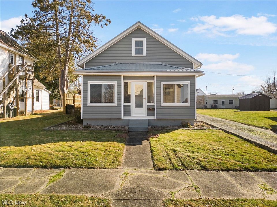 741 3rd St SE, New Philadelphia, OH 44663 | Zillow