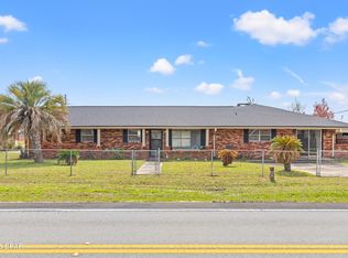 905 E 12th St, Lynn Haven, FL 32444