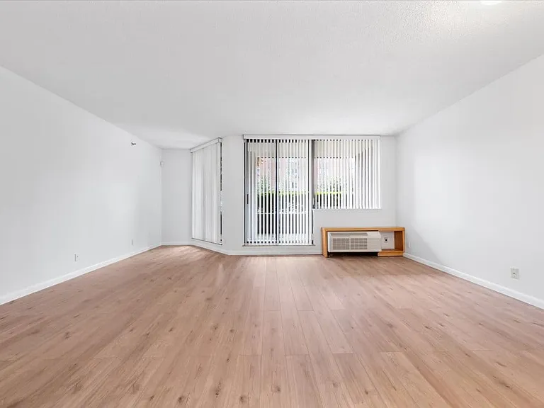 50 E Hartsdale Ave #1W — Photo 8