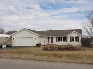 1106 Westridge Dr, Rockford, IL 61102
