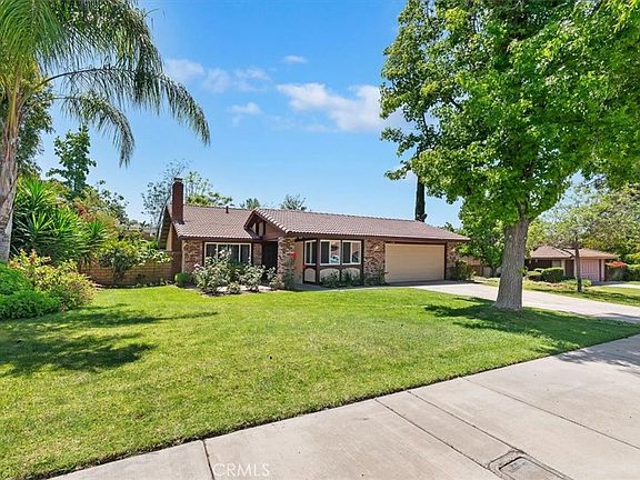 2nd image of 1248 Shakespeare Dr