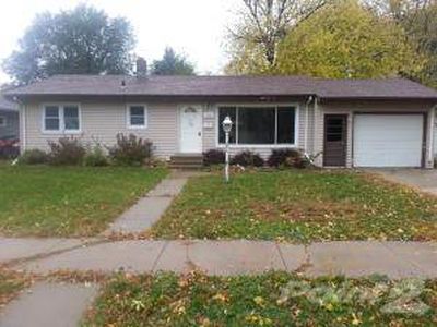 519 S Isadore St, Mitchell, SD, 57301