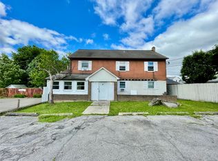 12 Delaware Ave, Endicott, NY 13760