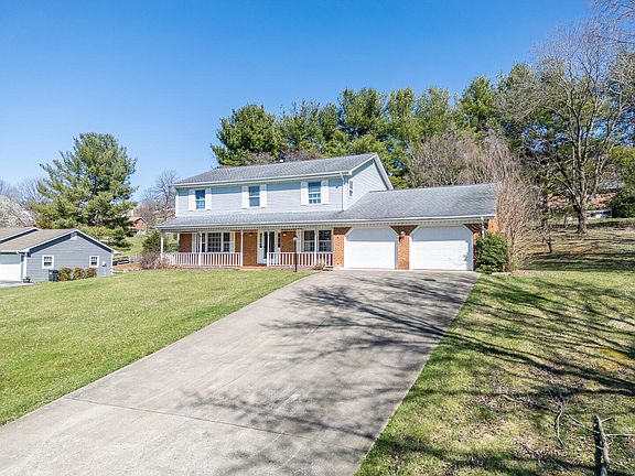 3rd image of 114 Pinehurst Dr