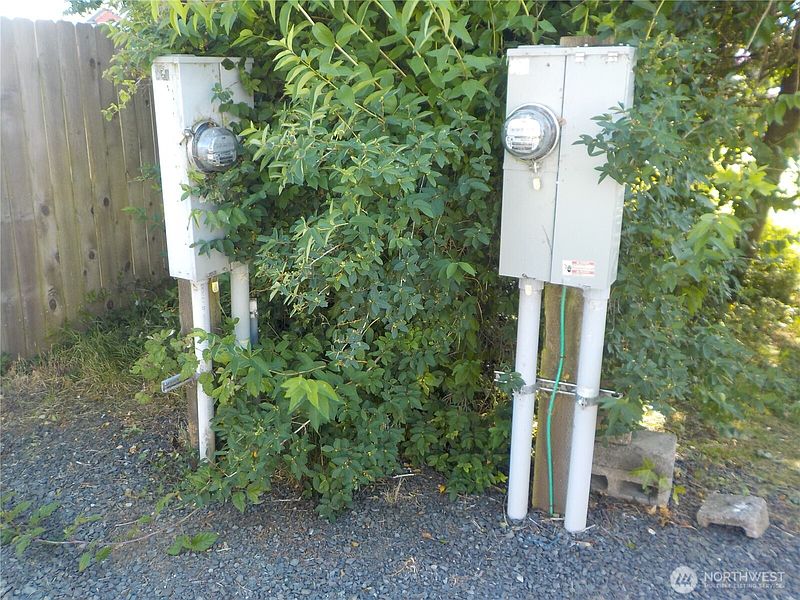 3rd image of 830 Bussone Ln