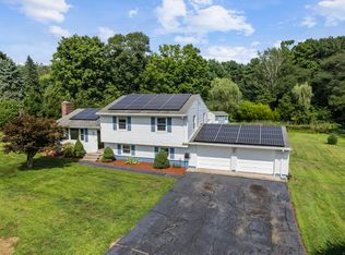 22 Dorie Dr, North Branford, CT 06471