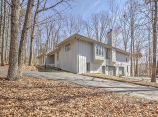 5271 Hunting Hills Dr, Roanoke, VA 24018