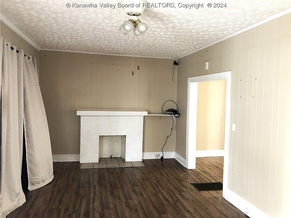 2725 Highlawn Ave, Huntington, WV 25702 Zillow