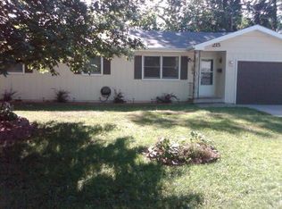 215 S Prince Ln, Springfield, MO 65802