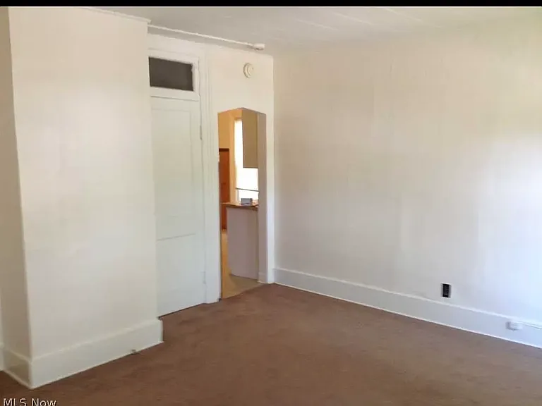 608 E Buchtel Ave #C — Photo 5