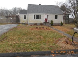 6 O'Brien Rd, Branford, CT 06405