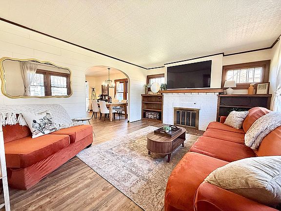 5th image of 3800 Washington Ave