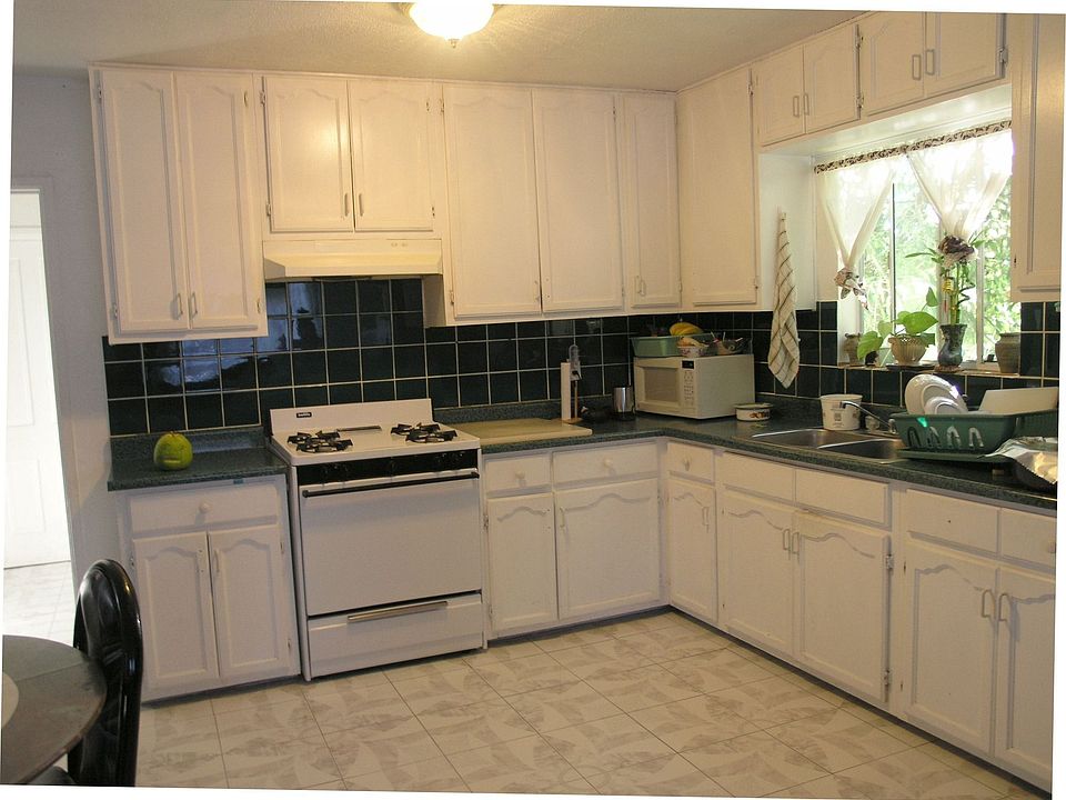 2nd image of 6154 Strickland Ave