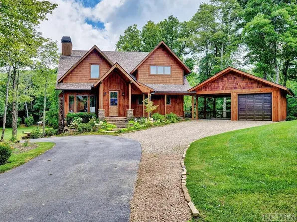 380 Outpost Trail, Glenville, NC 28736