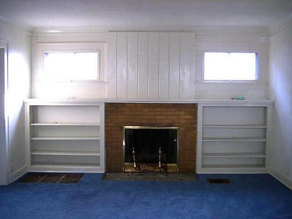 3rd image of 3431 N Winthrop Ave