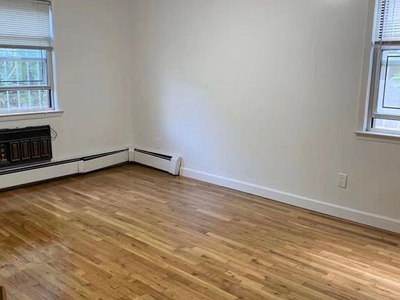 4th image of 14420 26th Ave #1