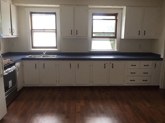 Lots of counter space & cabinets