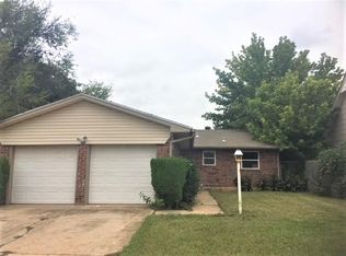 305 NW 84th St, Oklahoma City, OK 73114