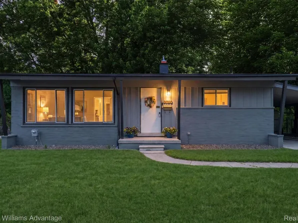 20250 Brentwood St, Livonia, MI 48152