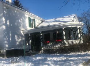 76 Lovefield St, Easthampton, MA 01027