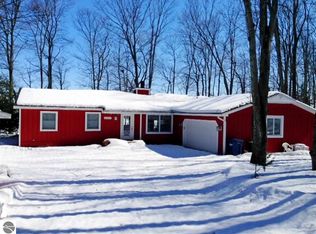 10870 Innis Ln, Williamsburg, MI 49690