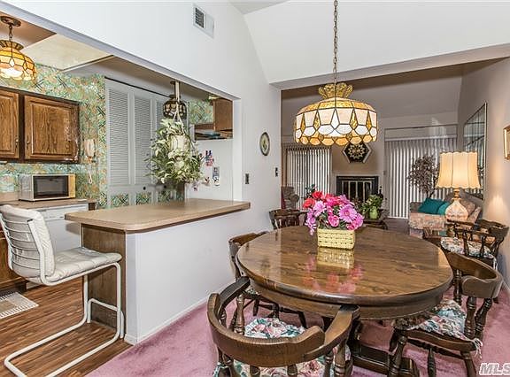 4th image of 114 Southgate Cir