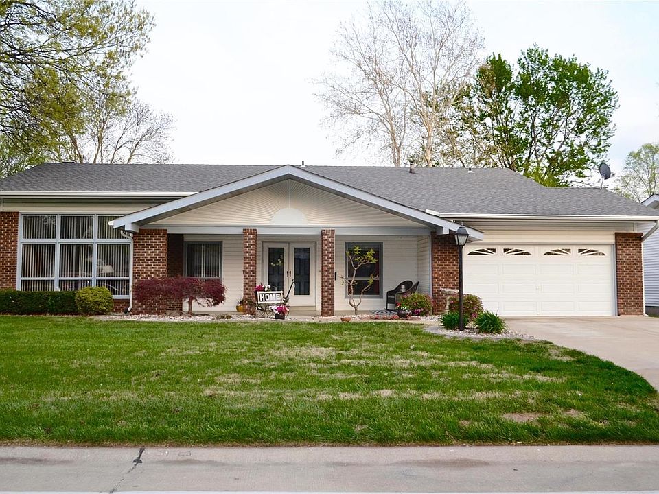 Welcome Home to 7492 Wagon Wheel Lane!