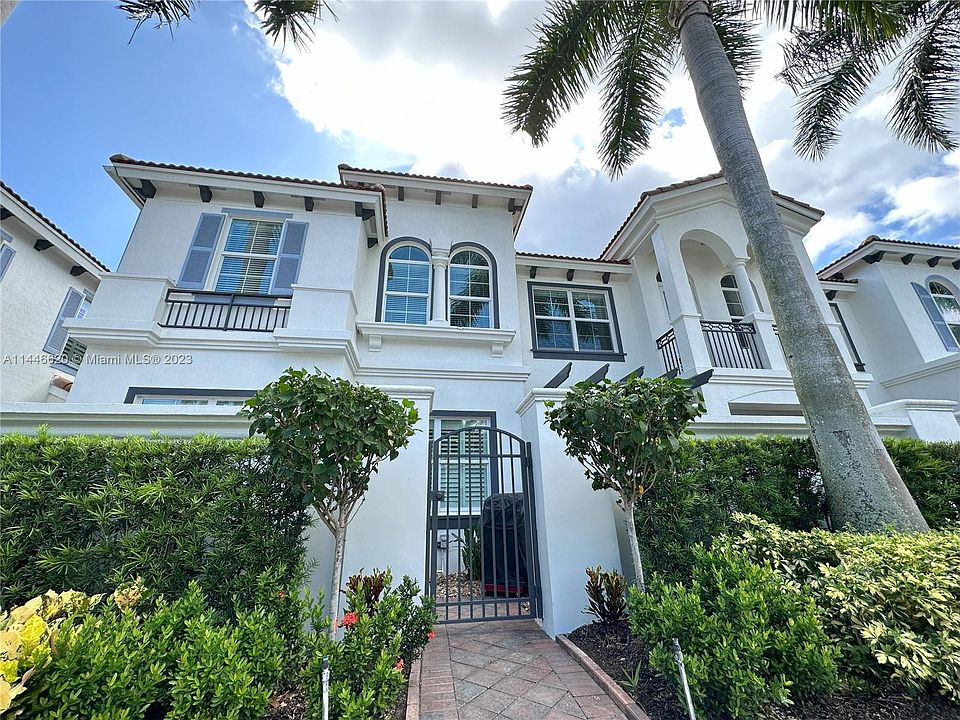 1st image of 3118 Waterside Cir