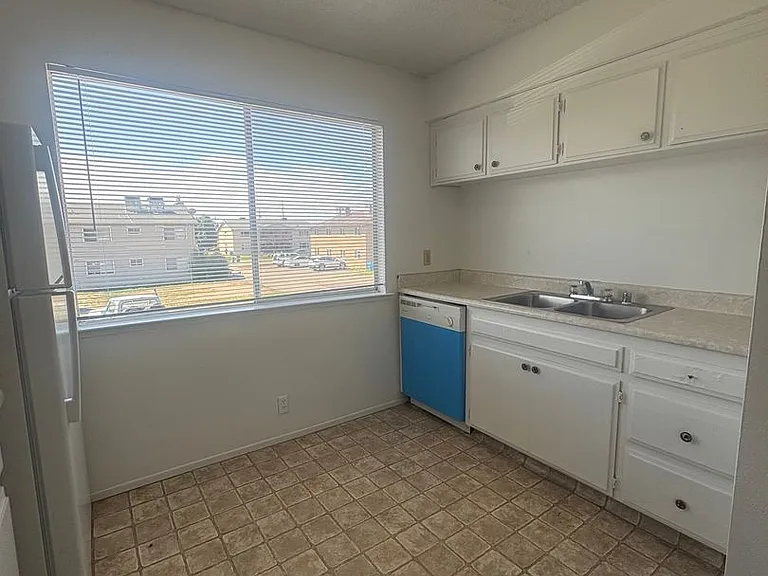 1590 Alfred Way — Photo 22